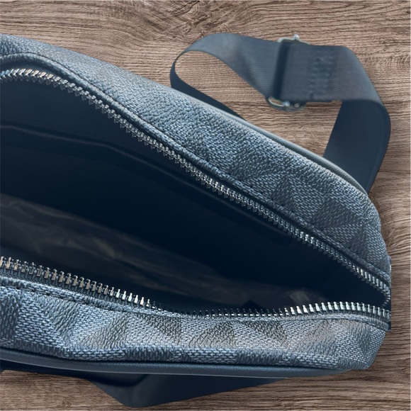 Stylish Minimalist Modern Black Geometric Men's Crossbody Bag - Picture 3 of 3